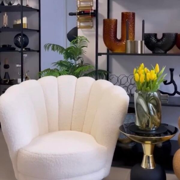 Fotelis "Teddy", pieno baltumo spalva