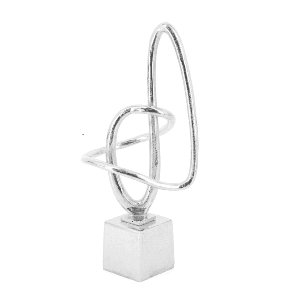 Sidabro spalvos interjero skulptūra